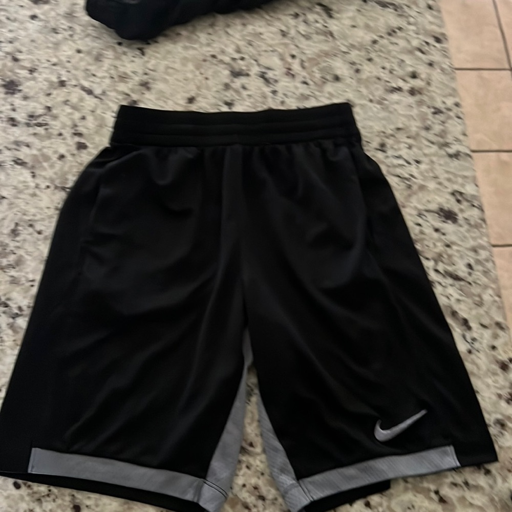 Nike dri-fit shorts boys large